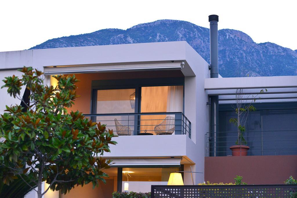 East-West Villa Kalamata Bagian luar foto